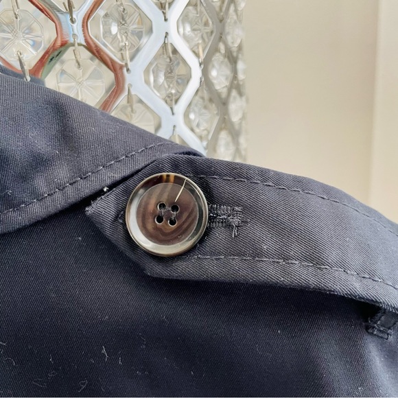 Women H&M Black Trench Coat size 8 with good condition. - Picture 4 of 5